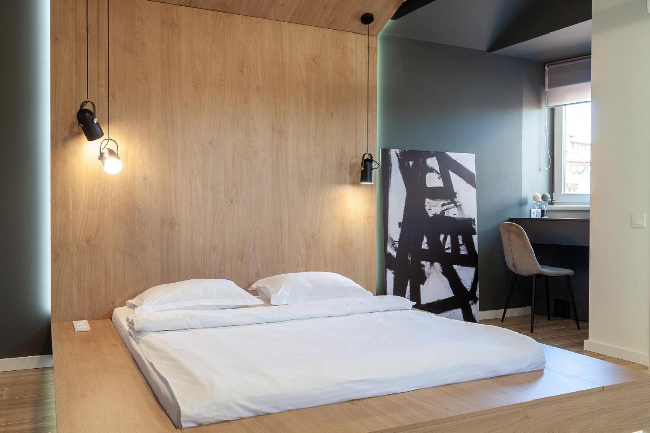 Royal Vip Jacuzzi Apart Lviv Exterior photo