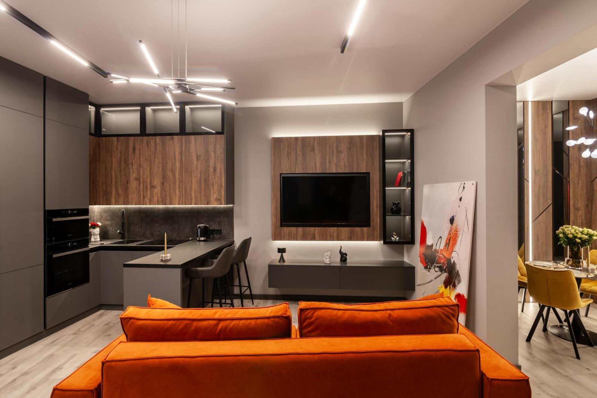 Royal Vip Jacuzzi Apart Lviv Exterior photo