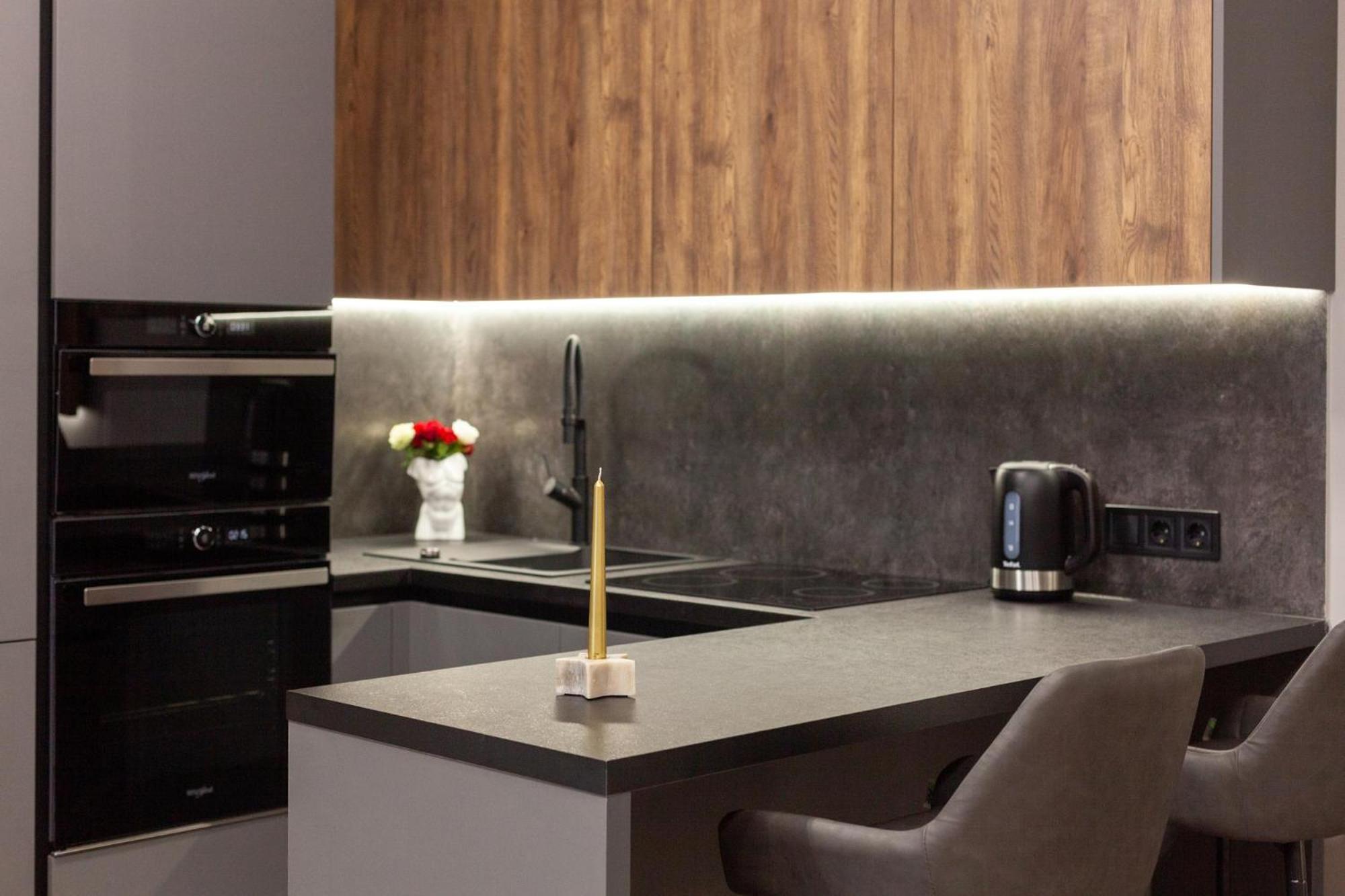 Royal Vip Jacuzzi Apart Lviv Exterior photo